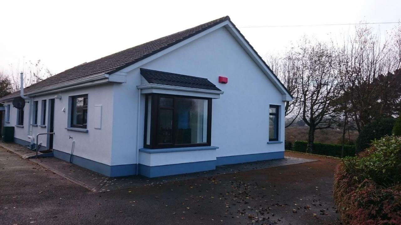 Mick'S Cottage Loughrea Eksteriør billede